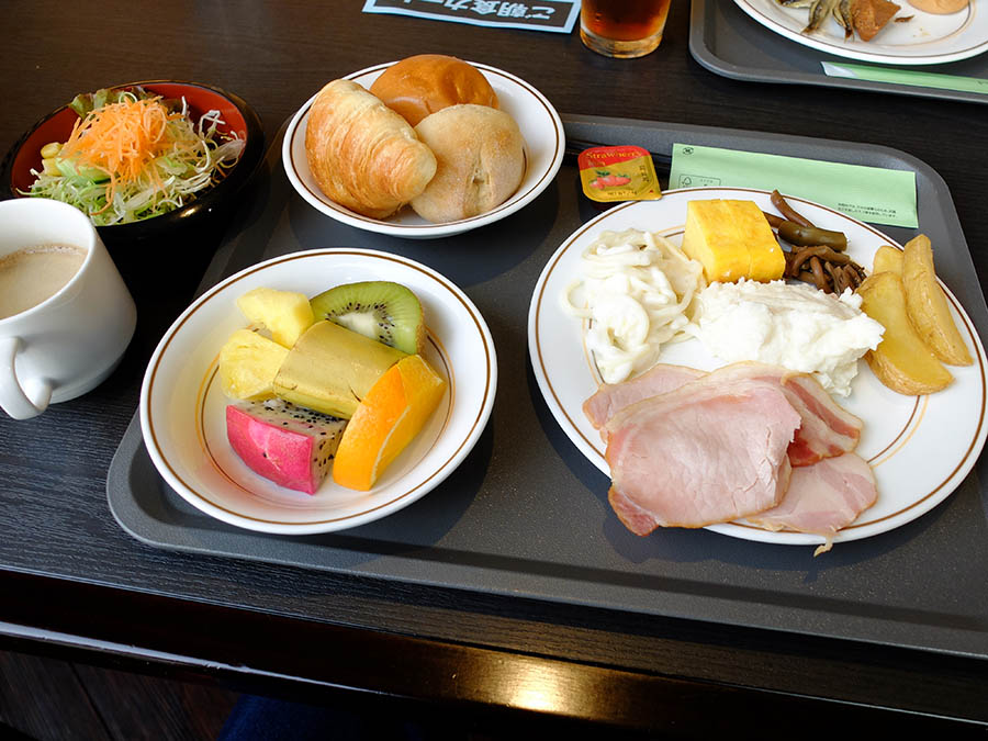朝食ビュッフェ
