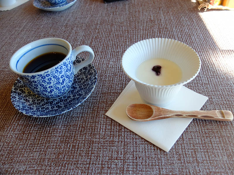 朝食