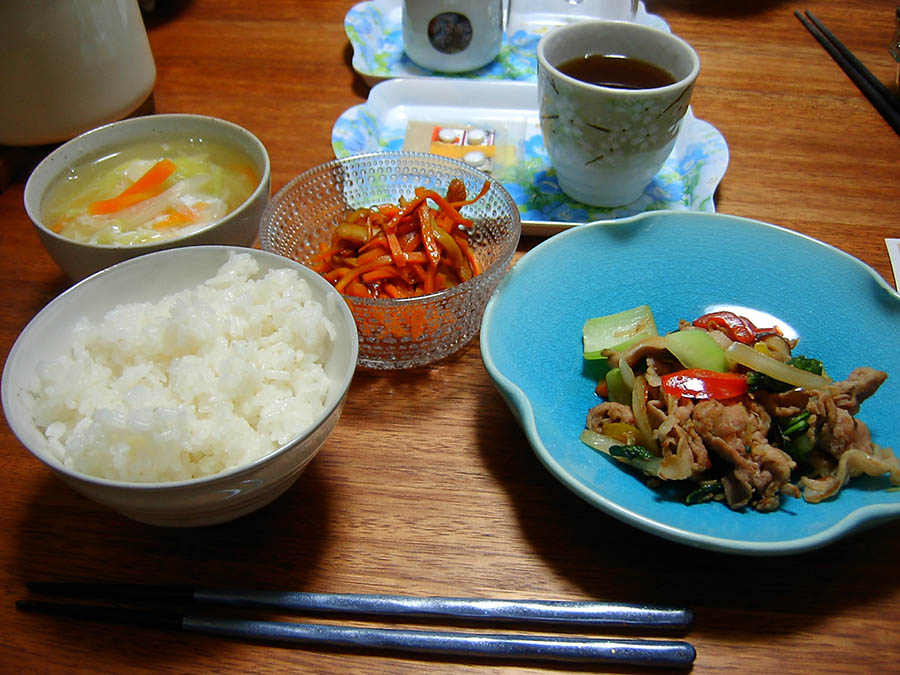 彩り野菜と豚肉のしょうが炒め