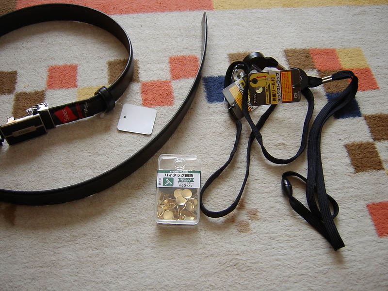 カッターシャツとバンドを購入