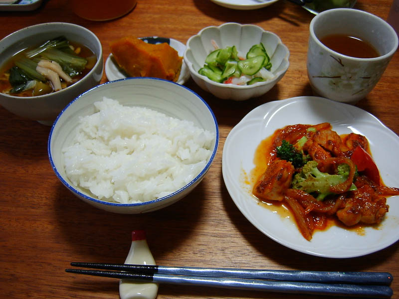 野菜と食べるバッファローチキン