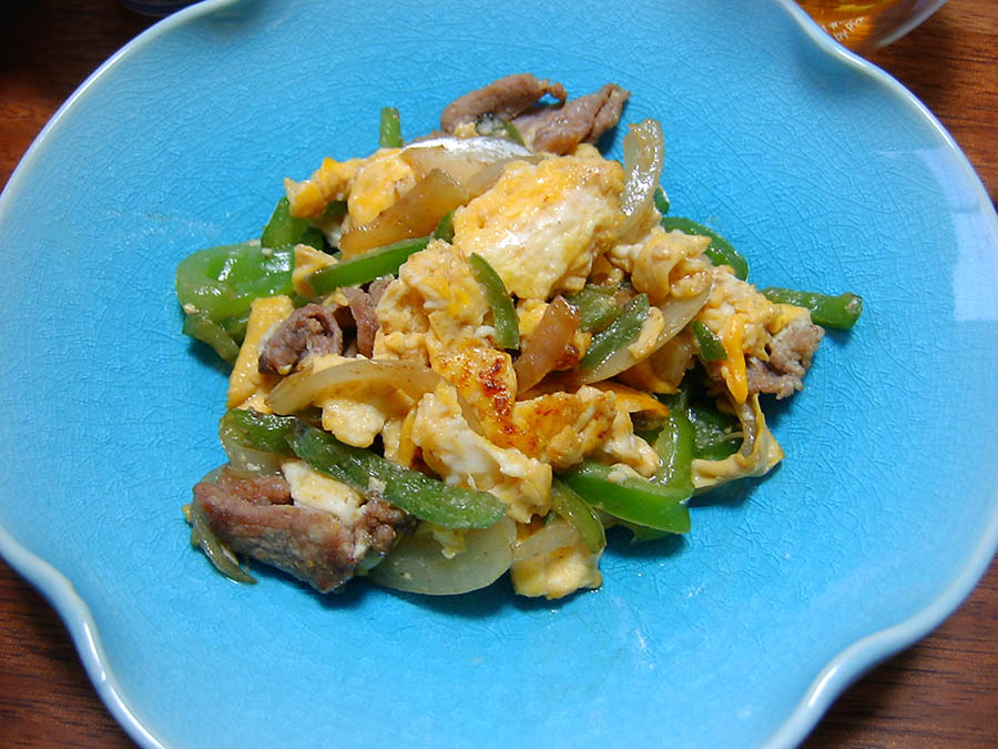 ふんわり卵の牛肉とピーマン中華炒め