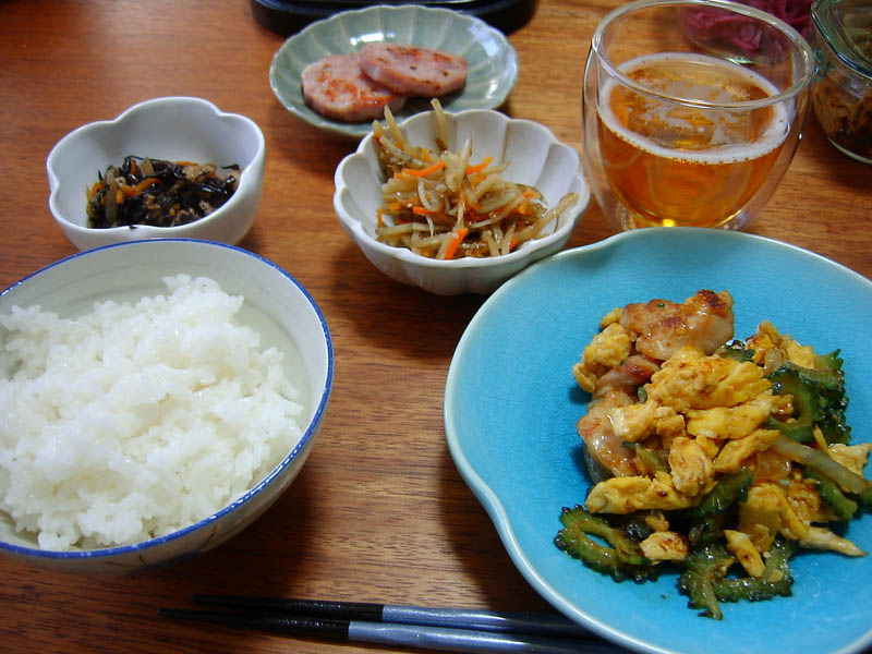 鶏肉とゴーヤの中華炒め