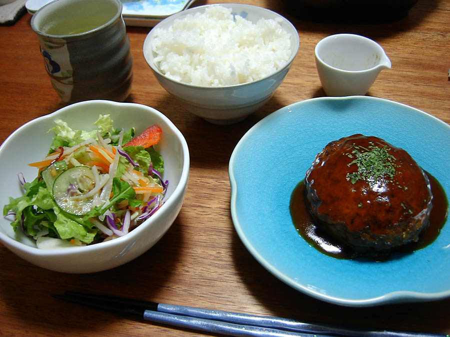 デミグラスハンバーグ
