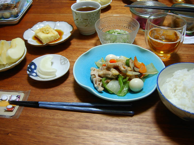 豚肉とうずら入り八宝菜