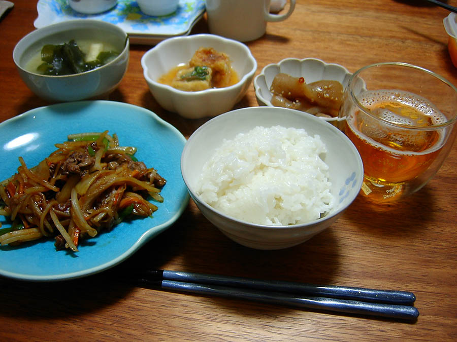 細切りじゃがいもと牛肉の甘辛炒め