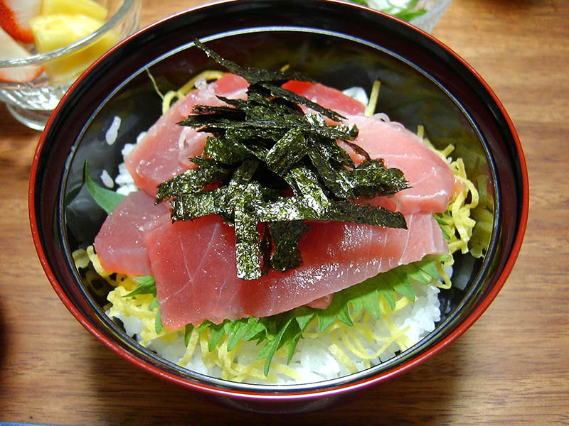 マグロ丼