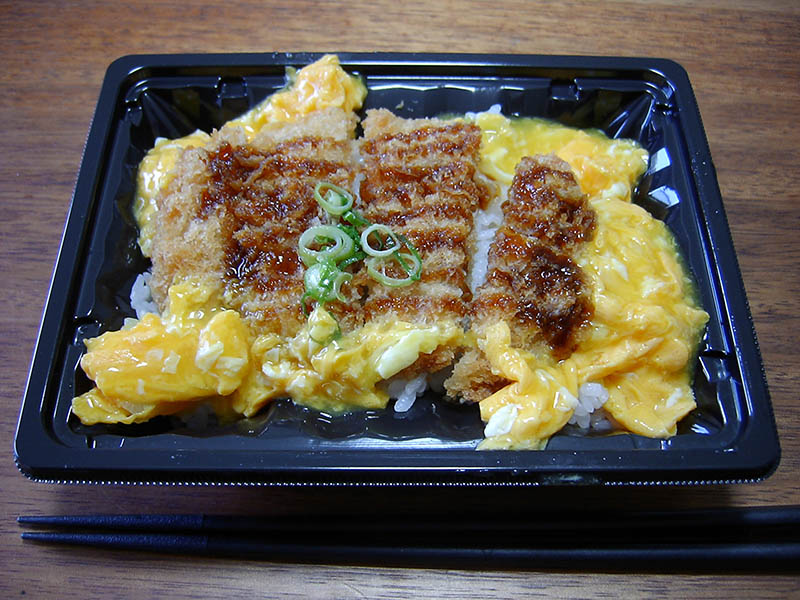 だし香るロースかつ玉重
