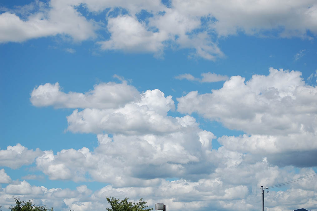 青空の夏雲