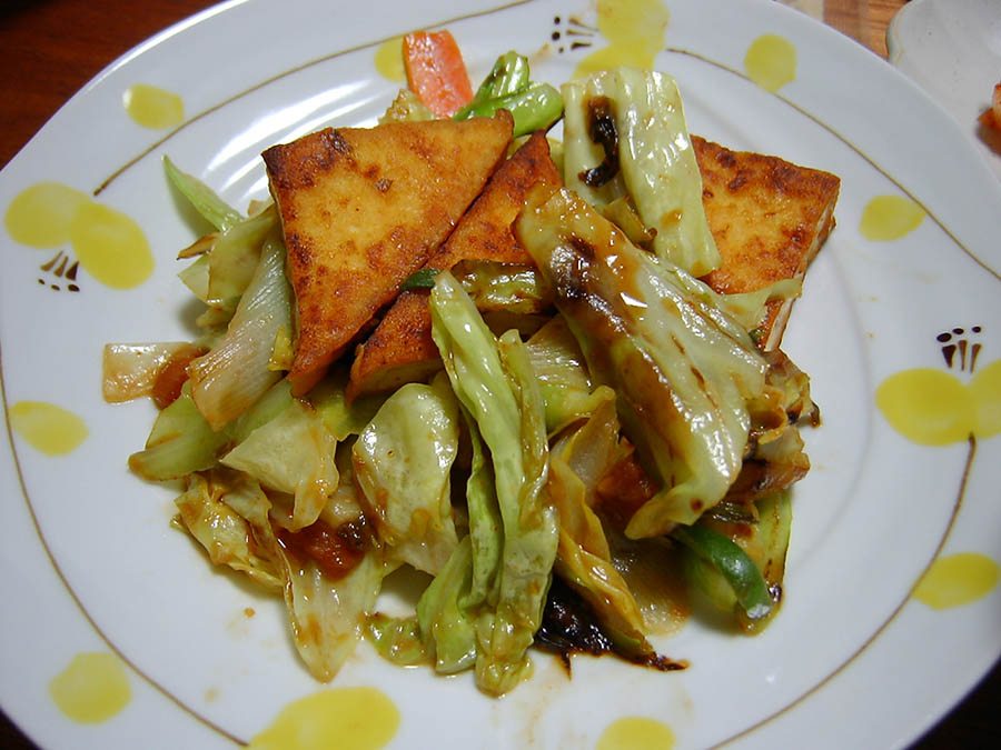キャベツたっぷり肉みそ炒め