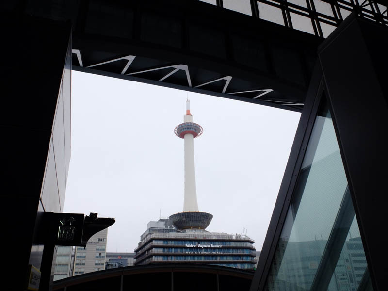 近鉄電車で京都へ