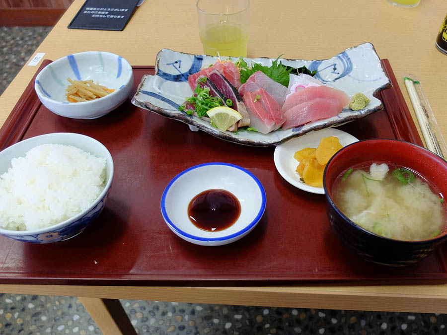 山川刺身定食