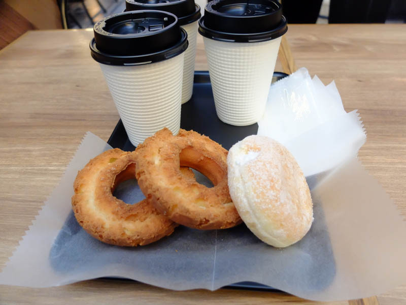 ミスタードーナツで朝食