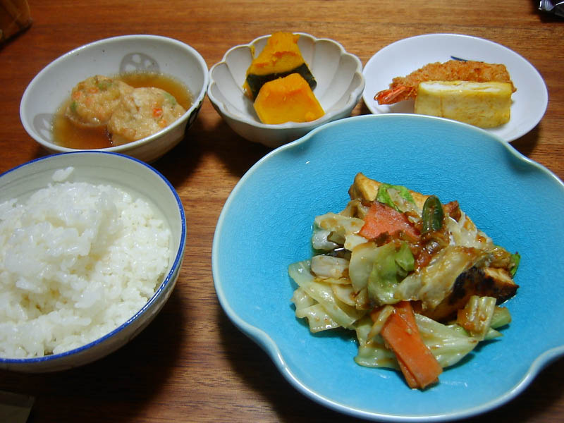 キャベツたっぷり肉みそ炒め