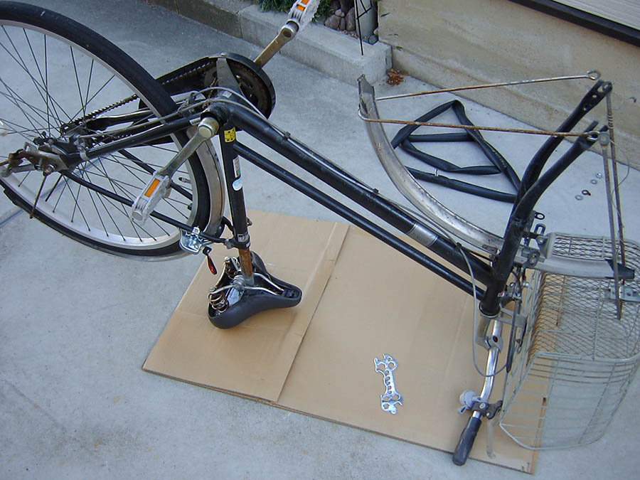 自転車の前輪のタイヤとチューブ交換
