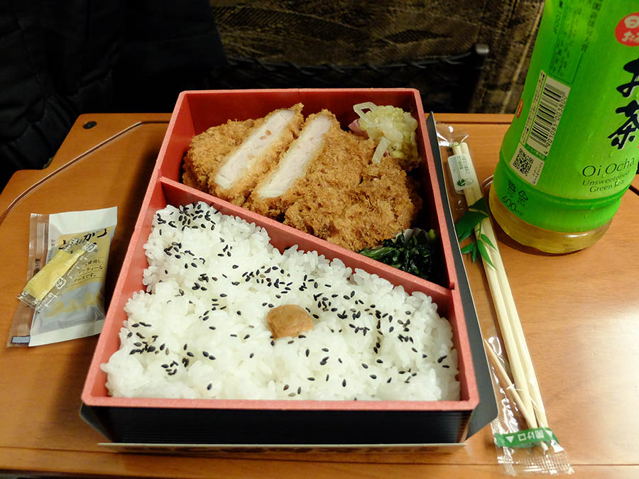 とんかつ弁当