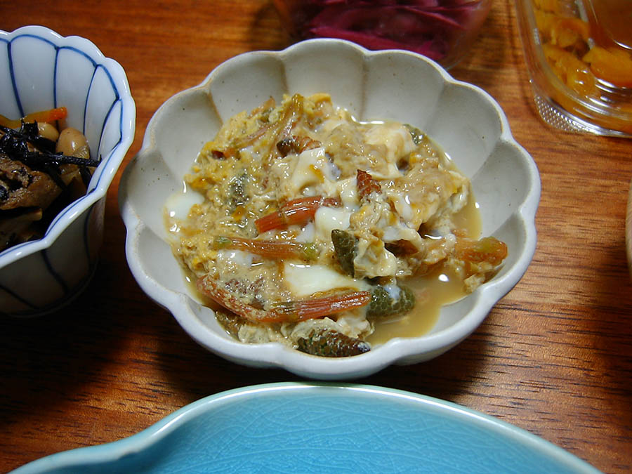 ツクシの玉子とじ