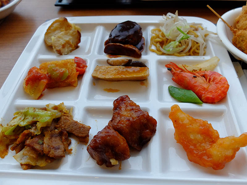 夕食ビュッフェ