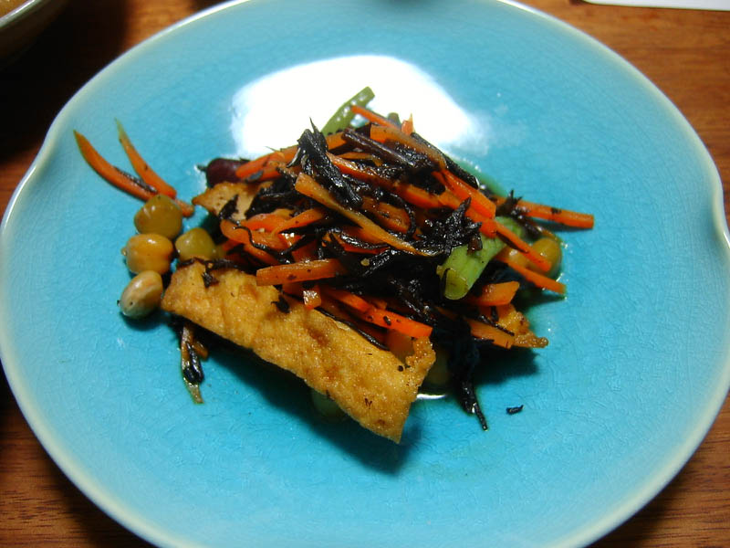 ひじきとミックスビーンズの煮物