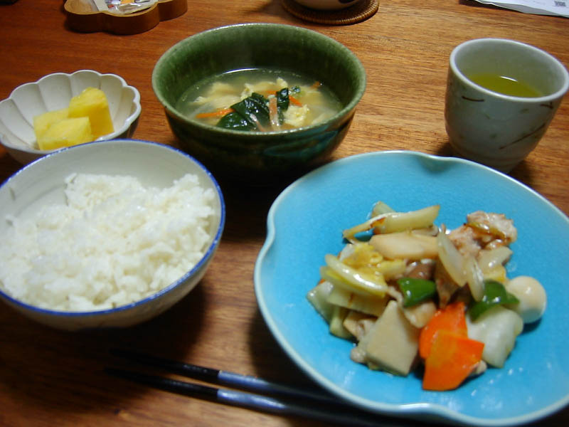 豚肉とうずら入り八宝菜