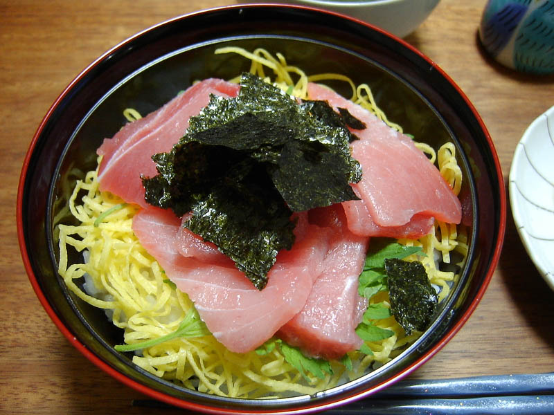 マグロ丼