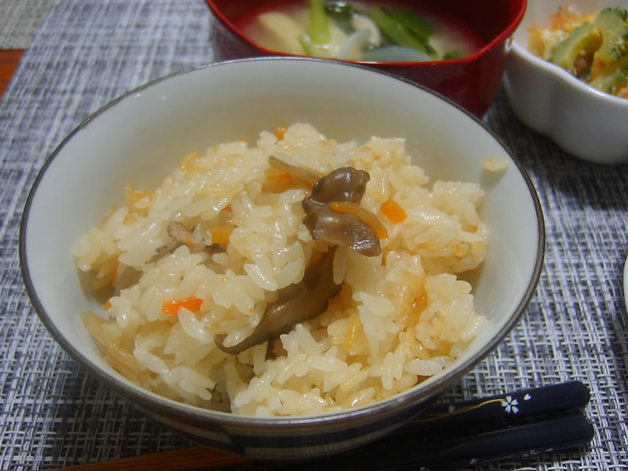 かやくご飯