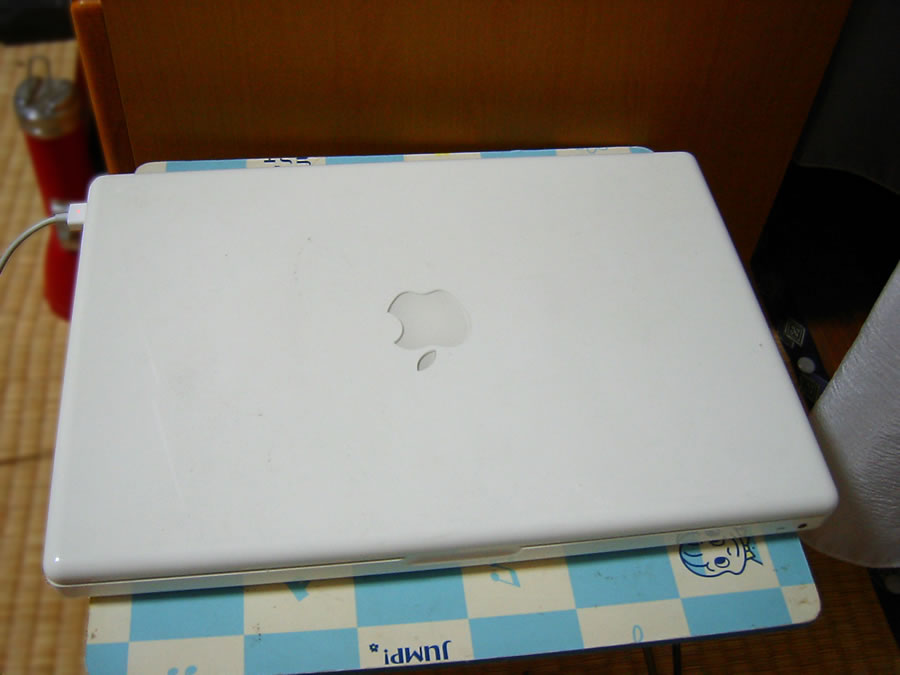 MacBook