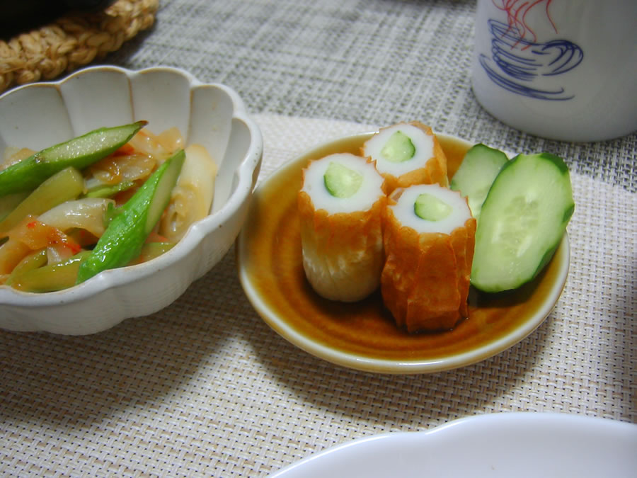 カニカマとアスパラの炒め物とちくわ