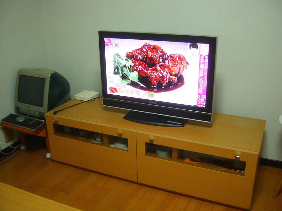 32型液晶テレビ