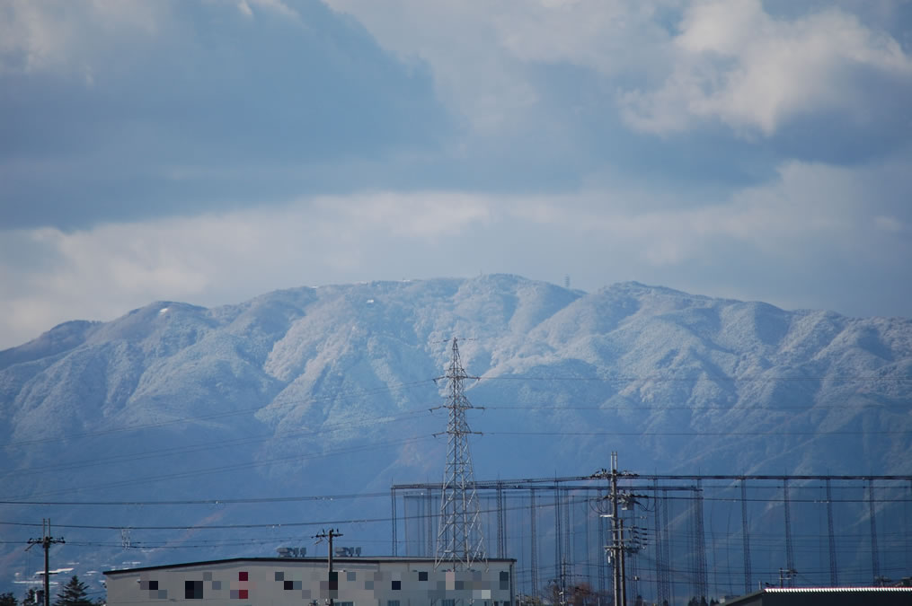 山の雪