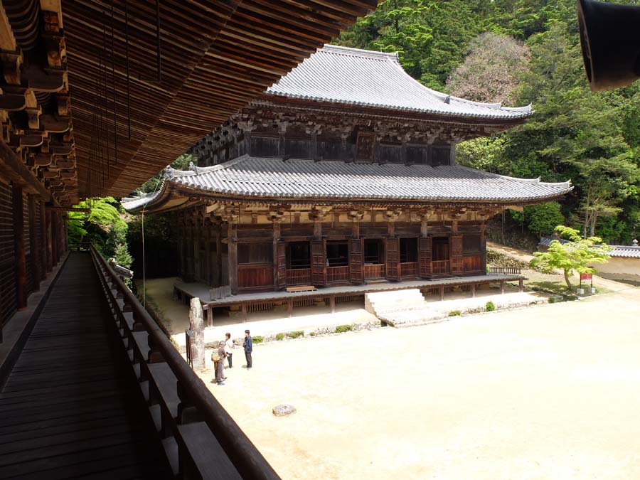 大神神社朔日参り