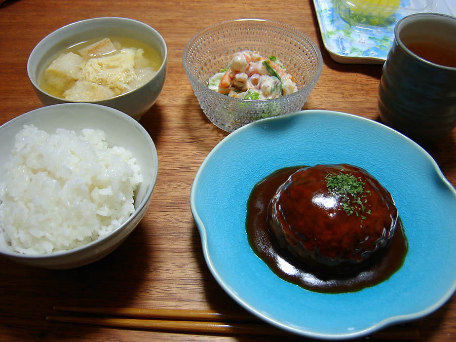 デミグラスハンバーグ