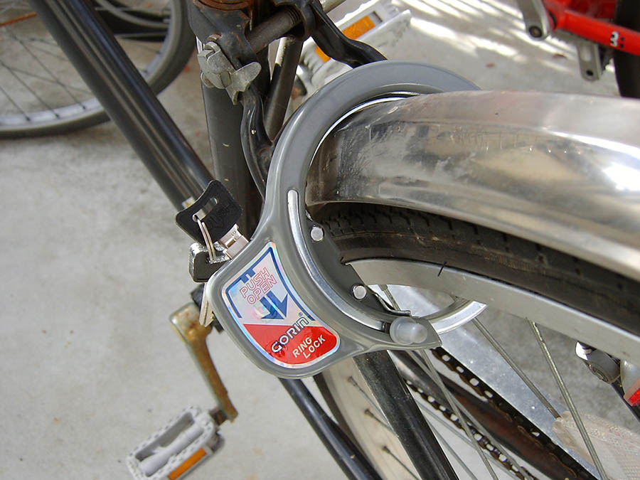 自転車の馬蹄錠（リングロック）交換