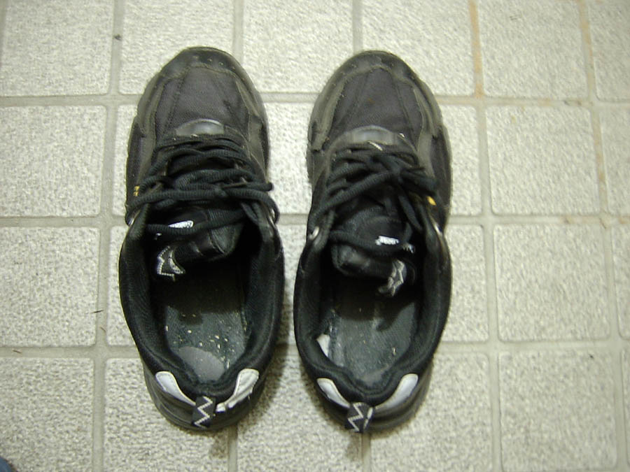 靴を廃棄