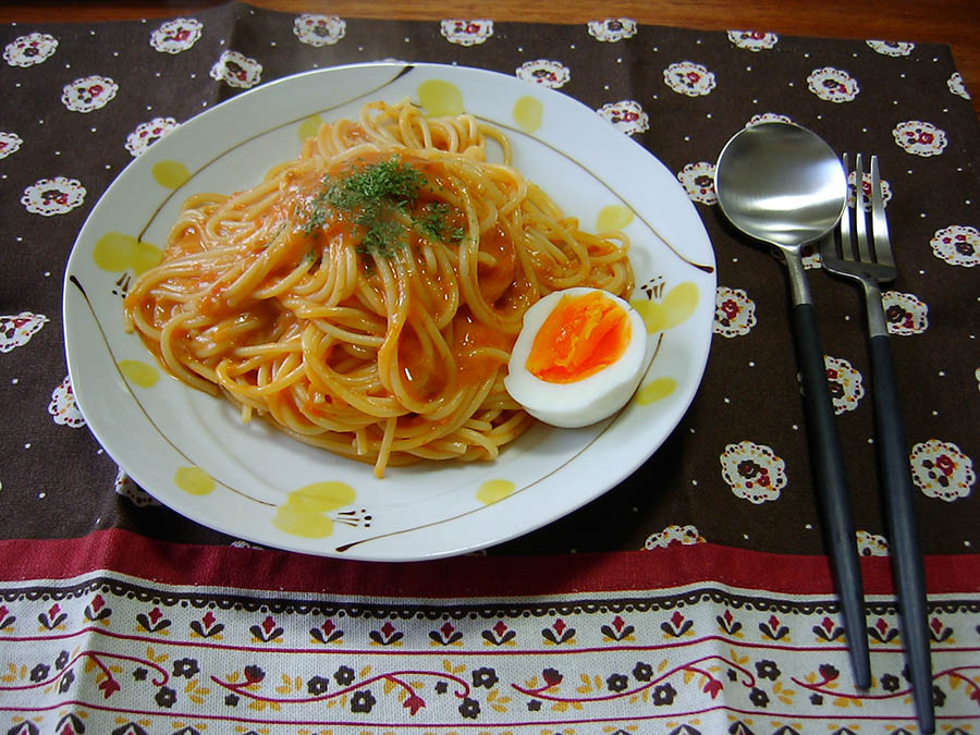 紅ずわい蟹のトマトクリームパスタ